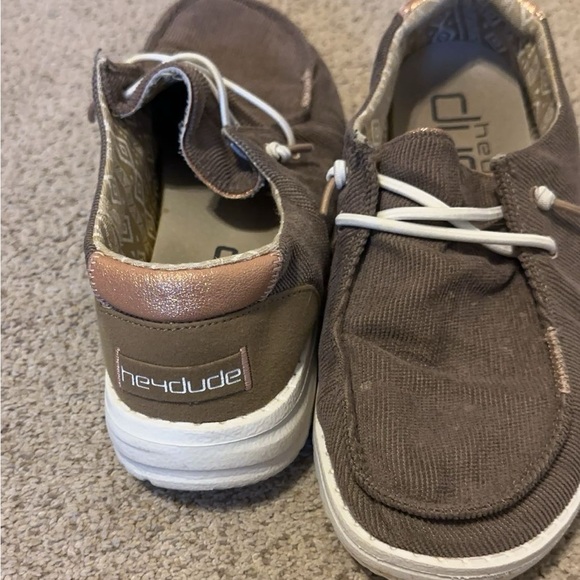 Hey Dude Shoes - Hey dudes style is Wendy